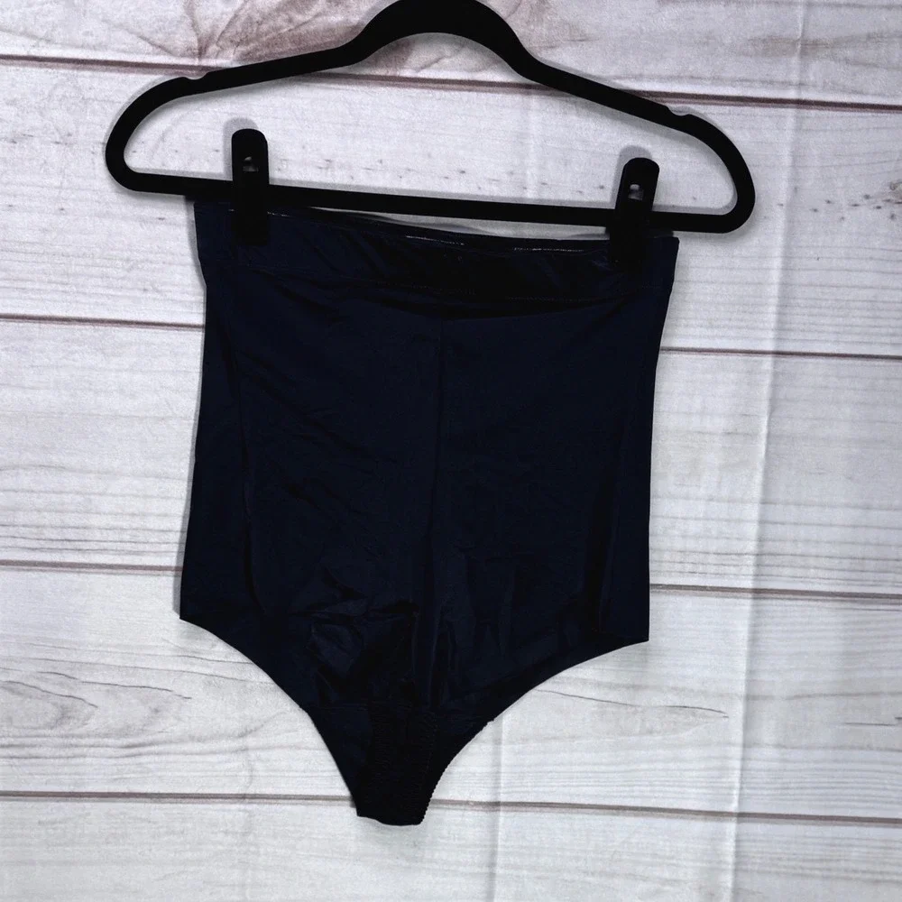 Spanx High Waisted‎ Shapewear Briefs Black Control Panty 1X/1XT - Picture 2 of 4